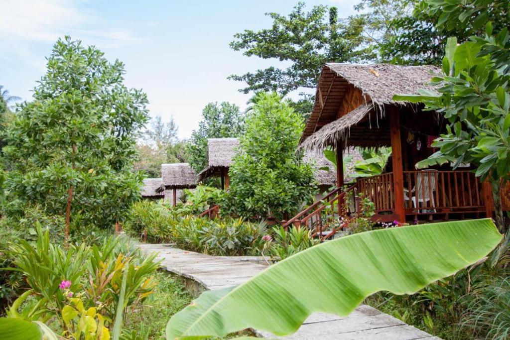 Siboya Bungalows Eksteriør billede